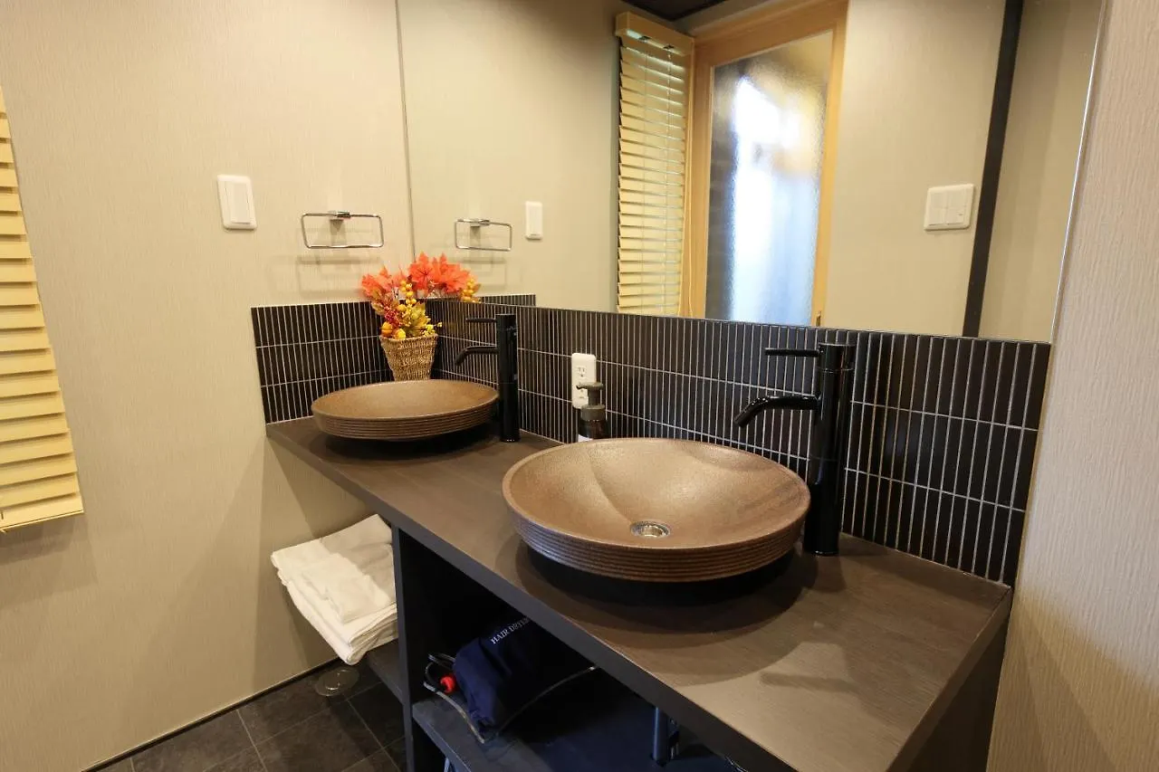 Kyoto Ayanishiki Shimabara-Omon Residence【京都 Ayanishiki 島原大門邸】 Nishinotoindori Guest house